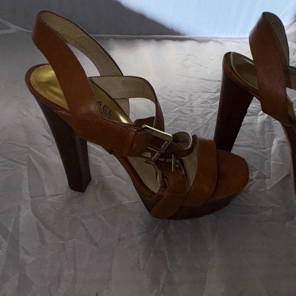 Michael Kors Strappy Wooden Heels Woman's Size 6 dress